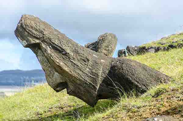28 - Chile - isla de Rapa Nui o Pascua - Rano Raraku